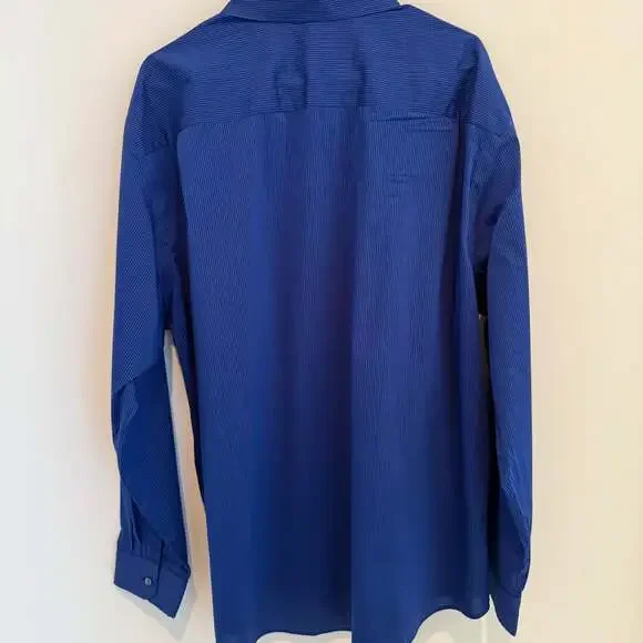 Mens Van Heusen Blue Striped Button-Up Dress Shirt Size XL - Picture 2 of 4